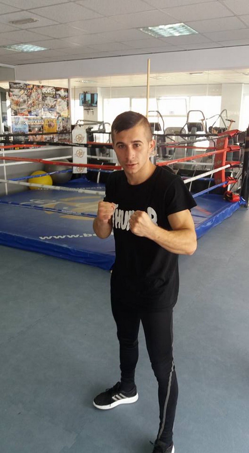 boxerul ionut baluta boxeaza in spania cu franklin varela el capo sunt foarte motivat voi face spectacol boxerul ionut baluta boxeaza in spania cu franklin varela el capo sunt foarte motivat voi face spectacol