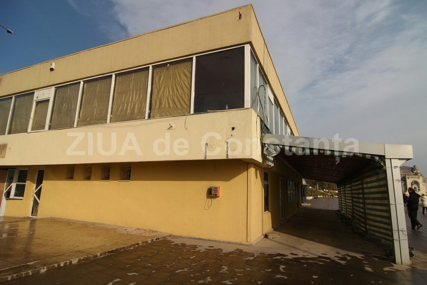 lucrari de demolare la restaurantul vraja marii din constanta 616489 lucrari de demolare la restaurantul vraja marii din constanta 616489