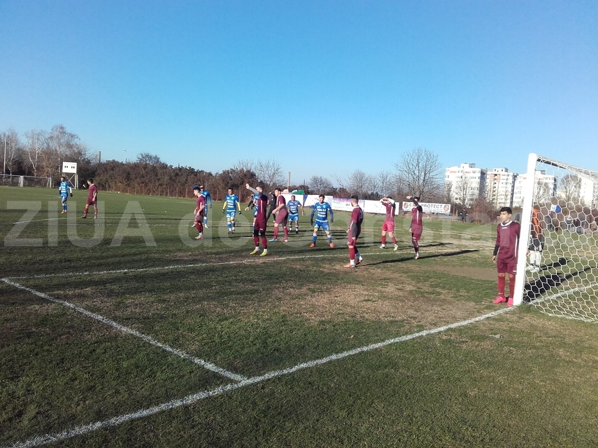 daniel draghici si ion barbu un portar si un fundas au jucat atacanti in meciul ssc farul cfr constanta daniel draghici si ion barbu un portar si un fundas au jucat atacanti in meciul ssc farul cfr constanta