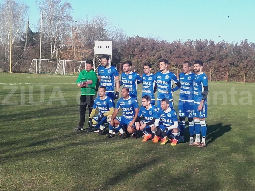 daniel draghici si ion barbu un portar si un fundas au jucat atacanti in meciul ssc farul cfr constanta daniel draghici si ion barbu un portar si un fundas au jucat atacanti in meciul ssc farul cfr constanta