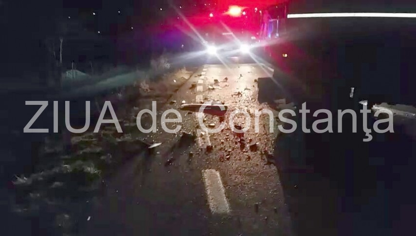 accidentul violent de la intrare in deleni judetul constanta in imagini fotoreportaj 616919 accidentul violent de la intrare in deleni judetul constanta in imagini fotoreportaj 616919