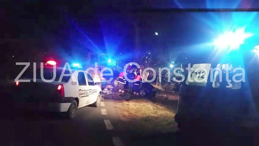 accidentul violent de la intrare in deleni judetul constanta in imagini fotoreportaj 616919 accidentul violent de la intrare in deleni judetul constanta in imagini fotoreportaj 616919
