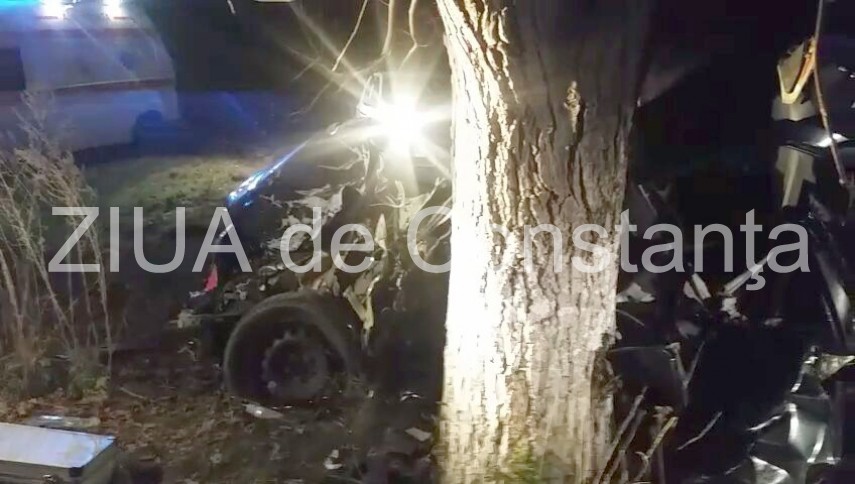 accidentul violent de la intrare in deleni judetul constanta in imagini fotoreportaj 616919 accidentul violent de la intrare in deleni judetul constanta in imagini fotoreportaj 616919