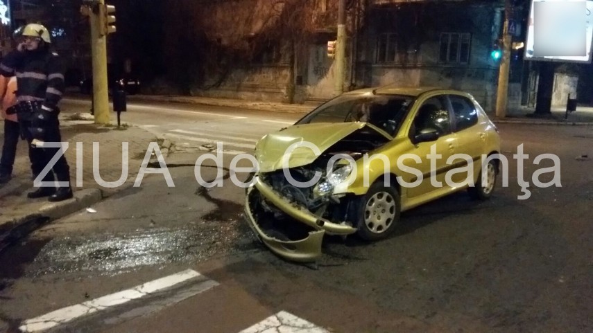 constanta accident rutier grav la fantasio o masina rasturnata in intersectie o victima 617002 constanta accident rutier grav la fantasio o masina rasturnata in intersectie o victima 617002