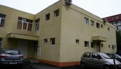 Ce au spus cei doi angajaţi de la Medicină Legală despre situaţia reclamată de Luminiţa Mangir, mama fetiţei care a căzut de la etajul cinci