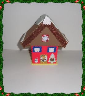 Handmade by Carmen Petrişor Mos Crăciun aduce jucarii, copiilor cuminti!