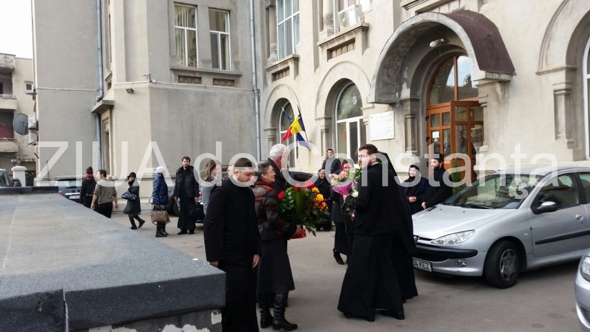 exclusiv fanfara fortelor navale ii canta lui ips teodosie cu prilejul aniversarii sale galerie foto exclusiv fanfara fortelor navale ii canta lui ips teodosie cu prilejul aniversarii sale galerie foto