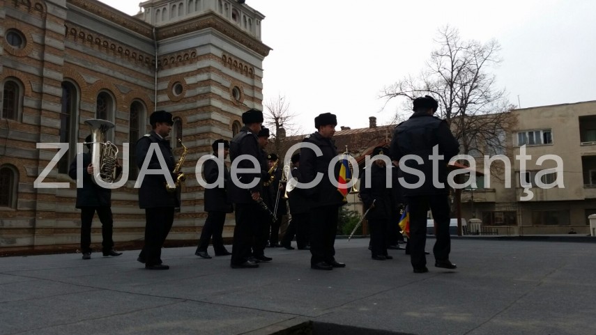 exclusiv fanfara fortelor navale ii canta lui ips teodosie cu prilejul aniversarii sale galerie foto exclusiv fanfara fortelor navale ii canta lui ips teodosie cu prilejul aniversarii sale galerie foto