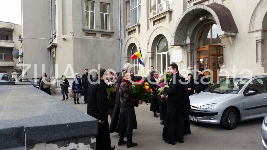 exclusiv fanfara fortelor navale ii canta lui ips teodosie cu prilejul aniversarii sale galerie foto exclusiv fanfara fortelor navale ii canta lui ips teodosie cu prilejul aniversarii sale galerie foto