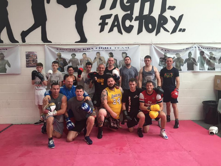 se afla de sapte luni la lincoln doru zelea din ovidiu are patru meciuri de box castigate in anglia galerie se afla de sapte luni la lincoln doru zelea din ovidiu are patru meciuri de box castigate in anglia galerie