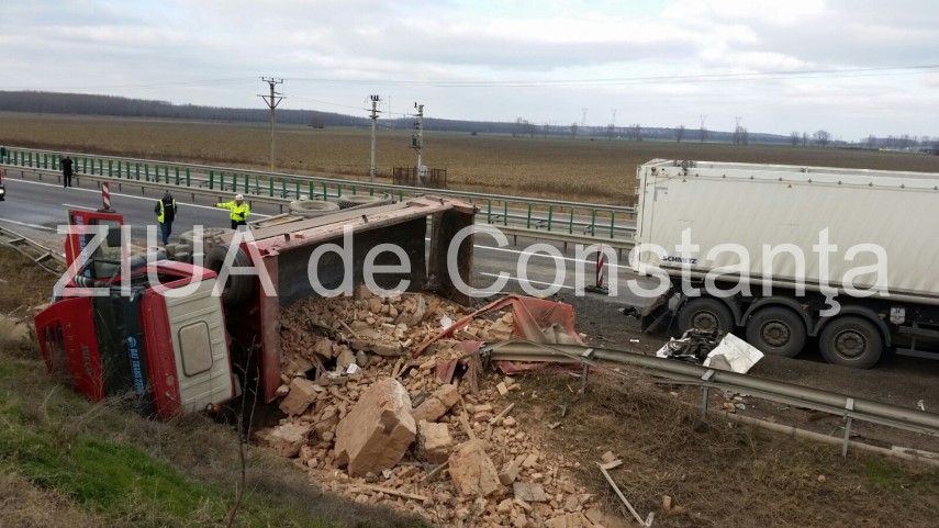 fotoreportaj tragedie rutiera pe autostrada soarelui imagini cu un puternic impact emotional 618081 fotoreportaj tragedie rutiera pe autostrada soarelui imagini cu un puternic impact emotional 618081