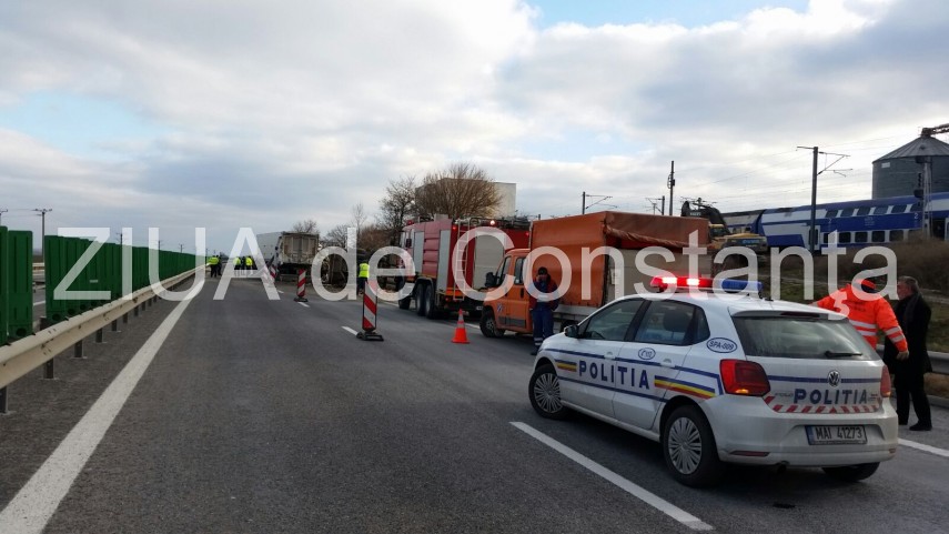 fotoreportaj tragedie rutiera pe autostrada soarelui imagini cu un puternic impact emotional 618081 fotoreportaj tragedie rutiera pe autostrada soarelui imagini cu un puternic impact emotional 618081