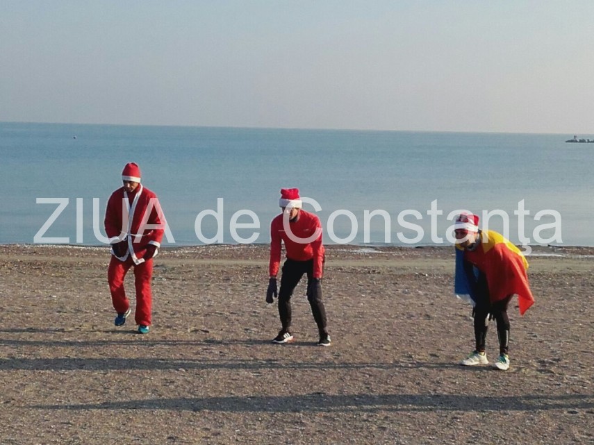 constanta santa run cu prietenii lui mos craciun pe plaja de la mamaia santa run editia 2016 618233 constanta santa run cu prietenii lui mos craciun pe plaja de la mamaia santa run editia 2016 618233