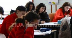 „Să li se dea exact ce trebuie!“ Majoritatea participanţilor la sondaj cred că elevii trebuie să aloce două ore pentru temele de a doua zi