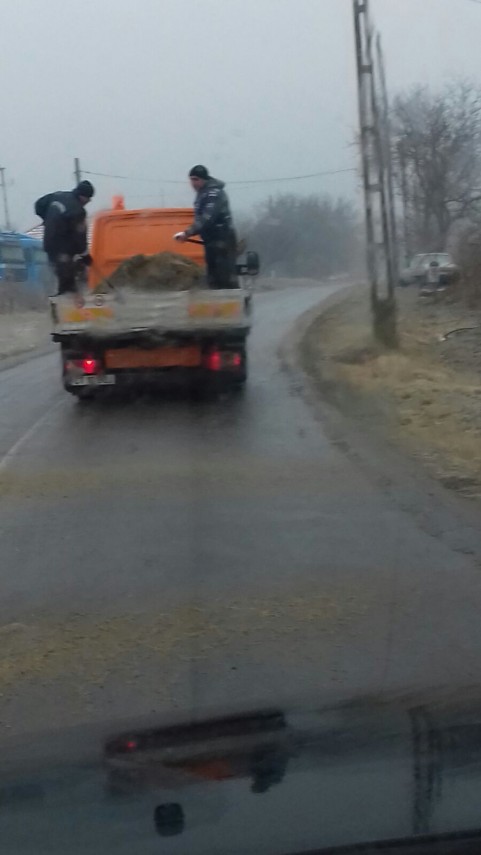 atentie soferi pe drumurile din judetul constanta sunt conditii meteo de formare a poleiului 619133 atentie soferi pe drumurile din judetul constanta sunt conditii meteo de formare a poleiului 619133