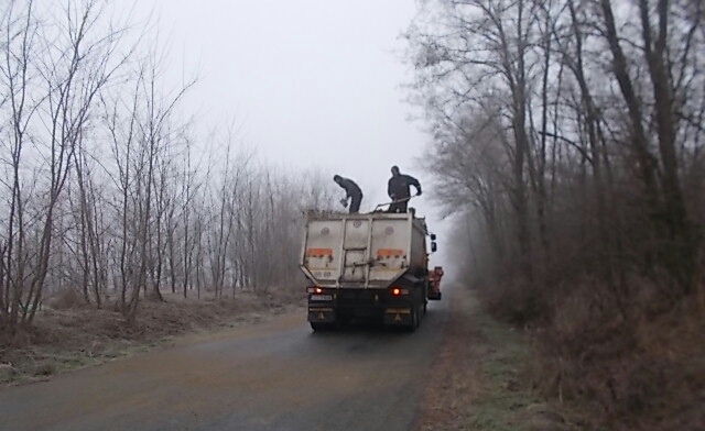 atentie soferi pe drumurile din judetul constanta sunt conditii meteo de formare a poleiului 619133 atentie soferi pe drumurile din judetul constanta sunt conditii meteo de formare a poleiului 619133