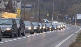 Pe DN7 s-au format coloane de maşini de doi - trei kilometri. Ce s-a întâmplat