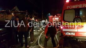 UPDATE 3. Focul a fost lichidat Incendiu în Cumpăna. Pompierii intervin (galerie foto + video)  