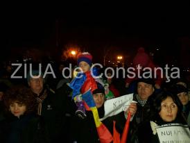Constanța. Protest împotriva grațierii pedepselor. Ce s-a strigat. Imagini-eveniment sugestive. (fotoreportaj+video)   