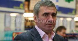 Gică Hagi vrea să vândă pachetul majoritar de acţiuni al clubului Viitorul Constanţa