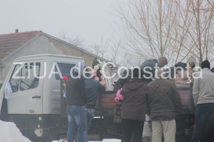 tinerii decedati in accidentul de la stefan cel mare condusi pe ultimul drum 621886 tinerii decedati in accidentul de la stefan cel mare condusi pe ultimul drum 621886