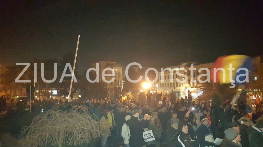 constantenii se strang din nou la prefectura 622455