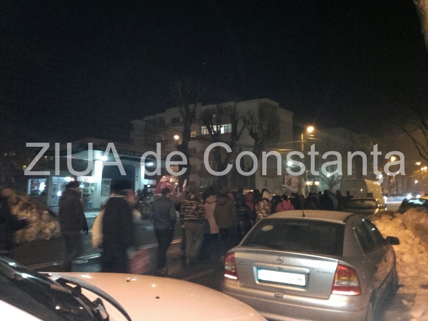 constantenii se strang din nou la prefectura 622455