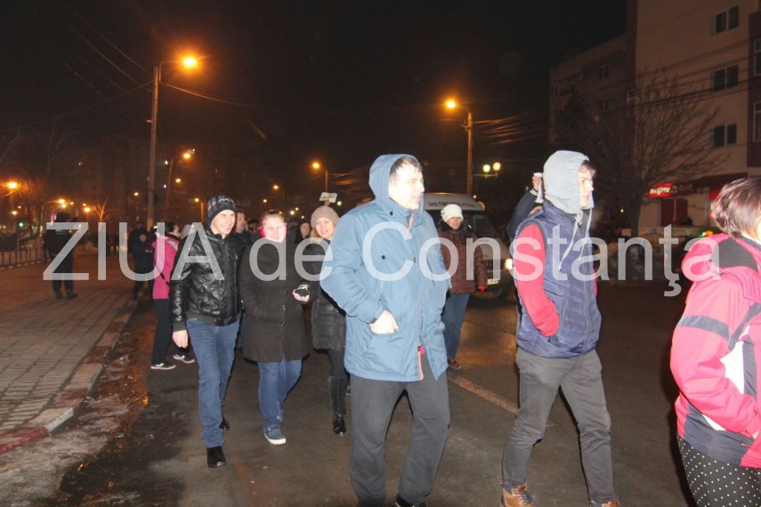 constantenii se strang din nou la prefectura 622455