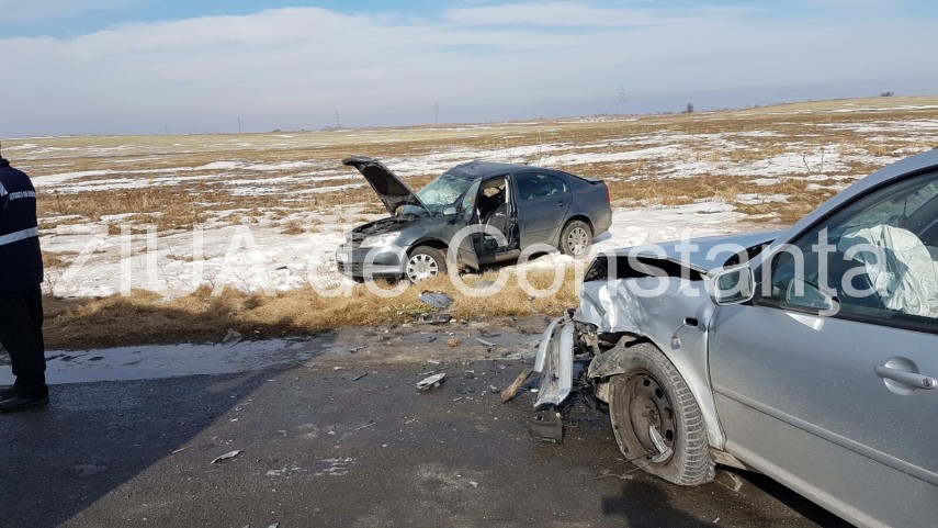 accident rutier langa harsova medici deplasati la fata locului 622658 accident rutier langa harsova medici deplasati la fata locului 622658