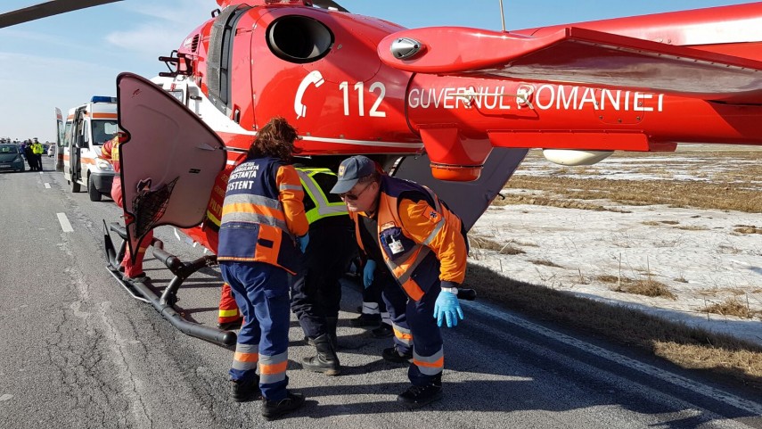 accident rutier langa harsova medici deplasati la fata locului 622658 accident rutier langa harsova medici deplasati la fata locului 622658