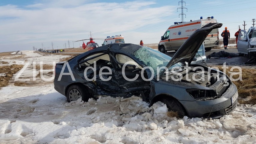 accident rutier langa harsova medici deplasati la fata locului 622658 accident rutier langa harsova medici deplasati la fata locului 622658