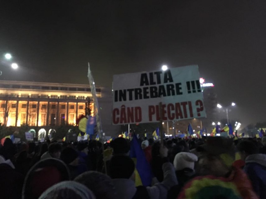 iulian groposila printre protestatarii din bucuresti 622792 iulian groposila printre protestatarii din bucuresti 622792