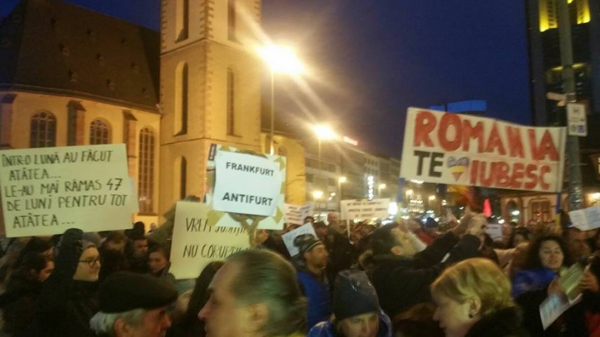 constantean alaturi de protestatarii din germania 622761 constantean alaturi de protestatarii din germania 622761