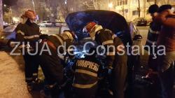 O mașină a luat foc pe strada Soveja din Constanța (galerie foto + video)  
