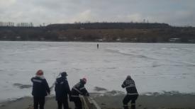 Pompierii ISU „Dobrogea” au intervenit pe Canalul Dunăre-Marea Neagră la Cernavodă (galerie foto)