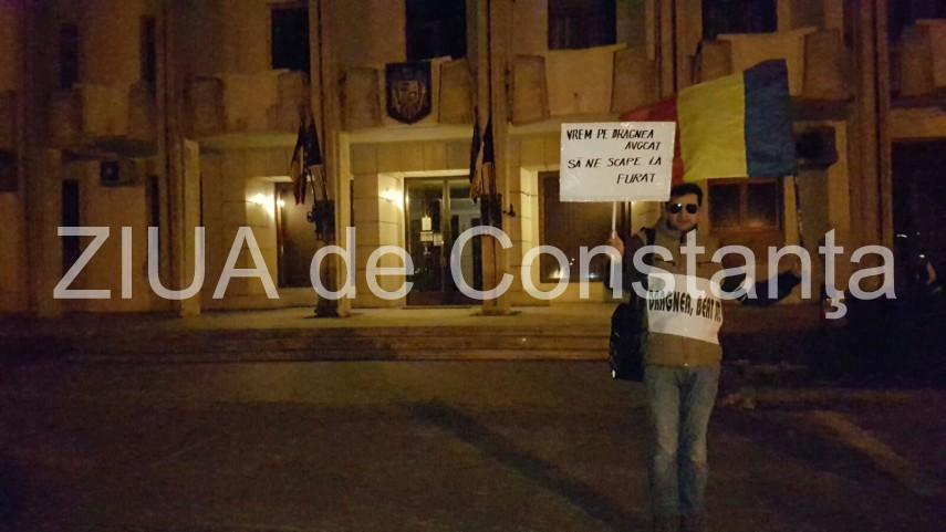 ziua14 continua protestele la constanta 623583 ziua14 continua protestele la constanta 623583
