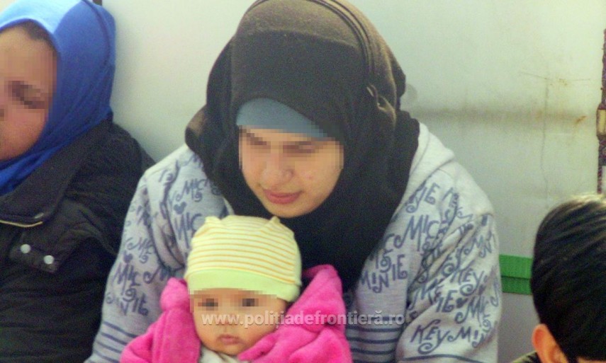 politistii de frontiera din cadrul garzii de coasta au salvat 79 de persoane pe marea egee galerie foto politistii de frontiera din cadrul garzii de coasta au salvat 79 de persoane pe marea egee galerie foto