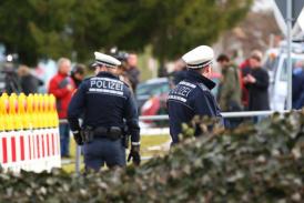 Alertă de securitate în Germania. Un bărbat a intrat cu mașina în pietoni