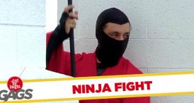 Funny video Lupta ninja in public