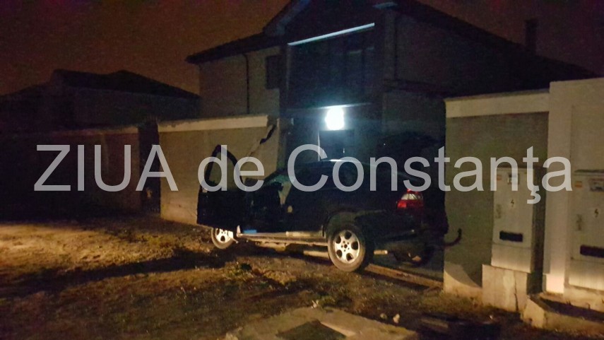 accident rutier cu doua persoane incarcerate la albesti 625468 accident rutier cu doua persoane incarcerate la albesti 625468