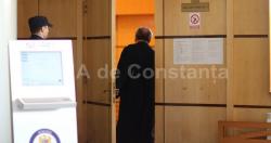 Emil Alexiu, de la Medicină Legală, acuzat de luare de mită, în faţa Tribunalului Constanţa 
