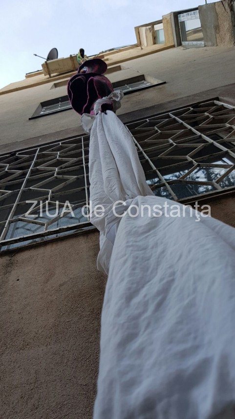 constanta ce poti face din cearceafuri paturi si curele fotoreportaj 625870 constanta ce poti face din cearceafuri paturi si curele fotoreportaj 625870