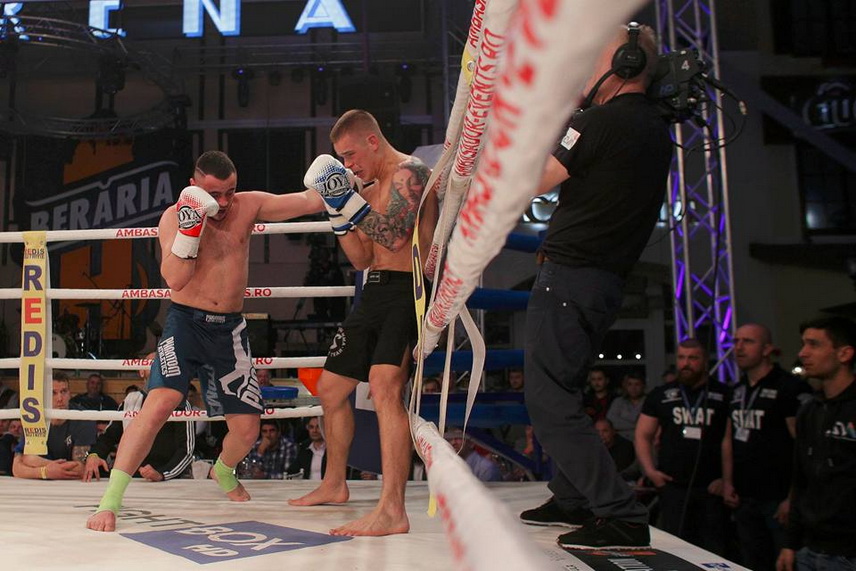 victorie si pentru eduard chelariu la superkombat dumitru topai si a facut ko adversarul in prima repriza victorie si pentru eduard chelariu la superkombat dumitru topai si a facut ko adversarul in prima repriza