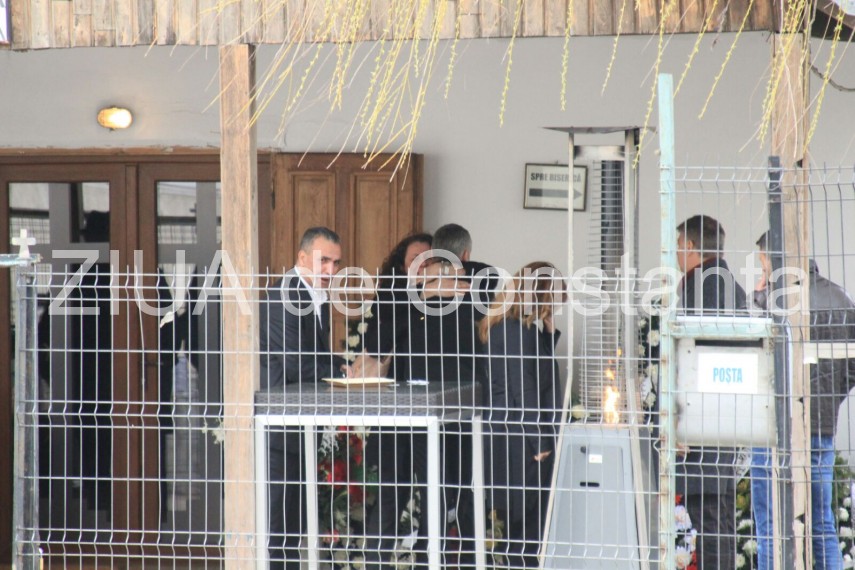 momente triste dumitrache economu patronul lantului de cafenele filicori condus pe ultimul drum galerie momente triste dumitrache economu patronul lantului de cafenele filicori condus pe ultimul drum galerie