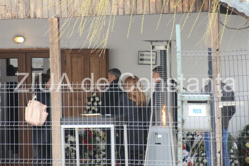 momente triste dumitrache economu patronul lantului de cafenele filicori condus pe ultimul drum galerie momente triste dumitrache economu patronul lantului de cafenele filicori condus pe ultimul drum galerie