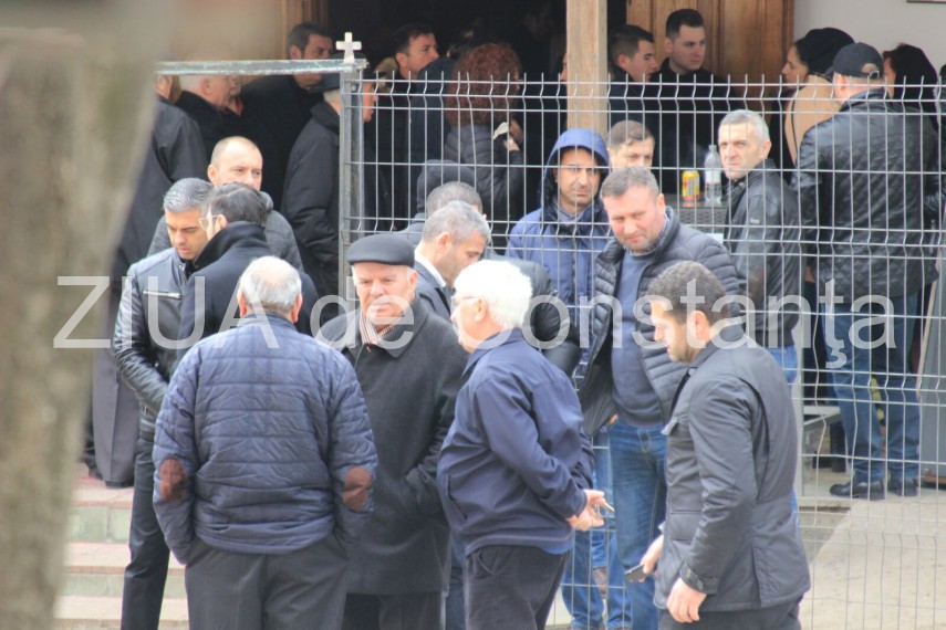 momente triste dumitrache economu patronul lantului de cafenele filicori condus pe ultimul drum galerie momente triste dumitrache economu patronul lantului de cafenele filicori condus pe ultimul drum galerie