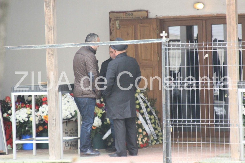 momente triste dumitrache economu patronul lantului de cafenele filicori condus pe ultimul drum galerie momente triste dumitrache economu patronul lantului de cafenele filicori condus pe ultimul drum galerie