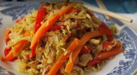 Rețetă video. Varză creață cu legume. Rețetă de post