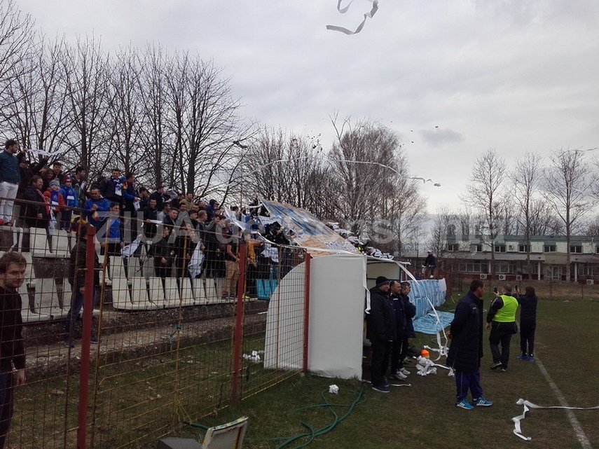 moment de reculegere in memoria lui ciprian dinca zece ani cu fervent grupul ultras a facut spectacol moment de reculegere in memoria lui ciprian dinca zece ani cu fervent grupul ultras a facut spectacol