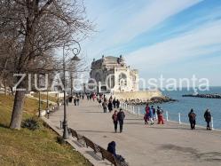 Irina Lucia Mihalca - Spre Efes de la Troia pornim